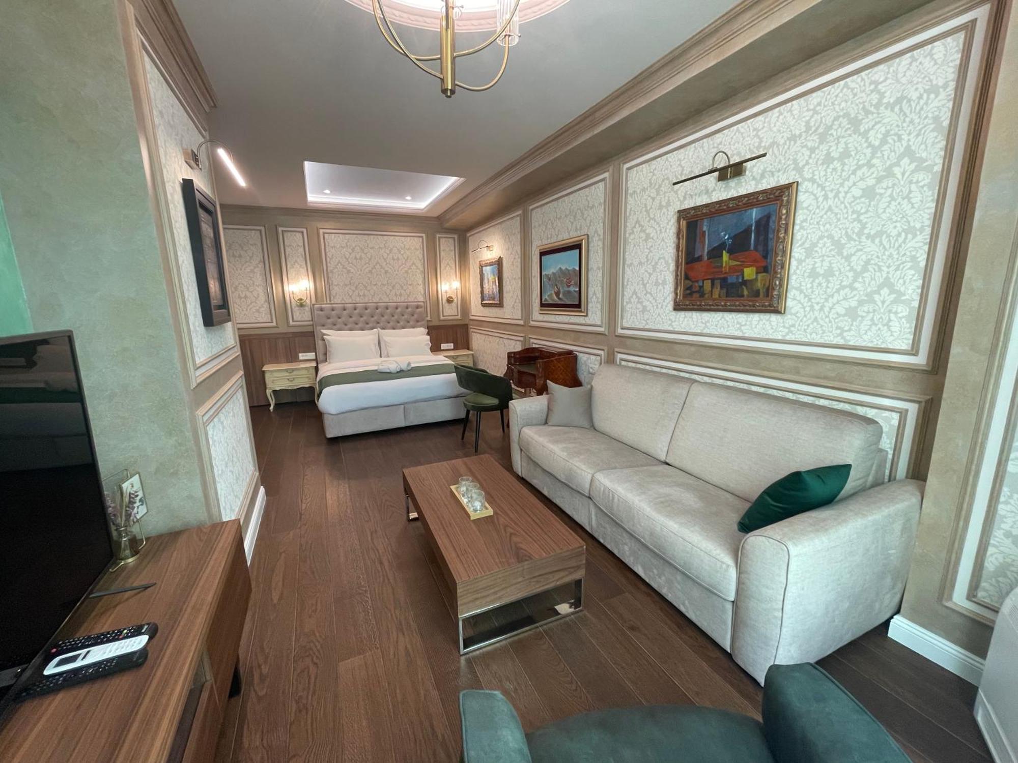 Hotel Kerber พอดโกริกา ภายนอก รูปภาพ